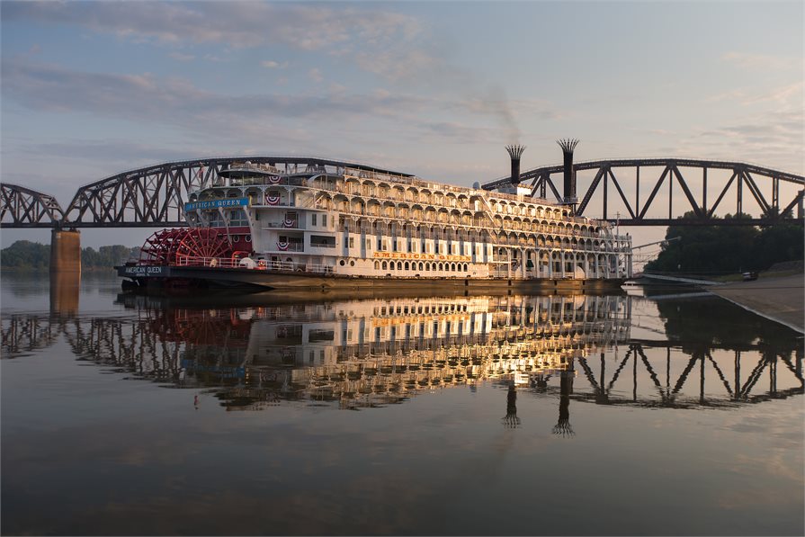 The American Queen on the Mississippi River