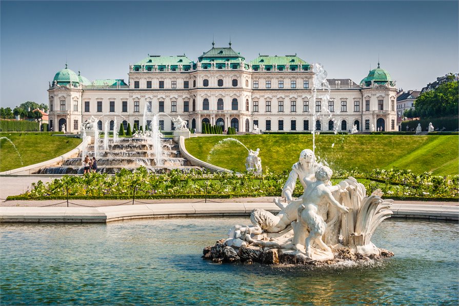 fountain outside of old building in Vienna Austria