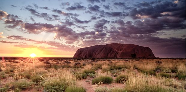 Contiki | Australia: North Queensland to Uluru | 2026 - 2027
