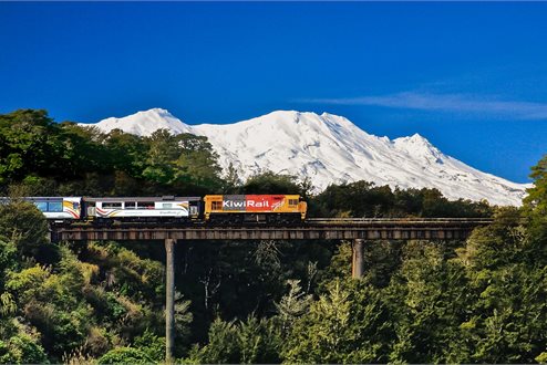 Iconic Trains of North & South - helloworld Travel Rotorua