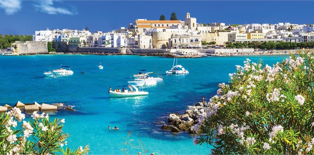 Globus | Hidden Treasures of Southern Italy