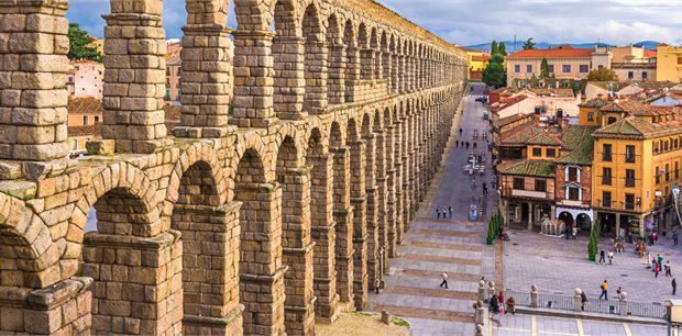 Globus | Spanish Fiesta