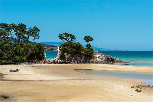Great Barrier Island Escorted Tour - helloworld Travel Westgate