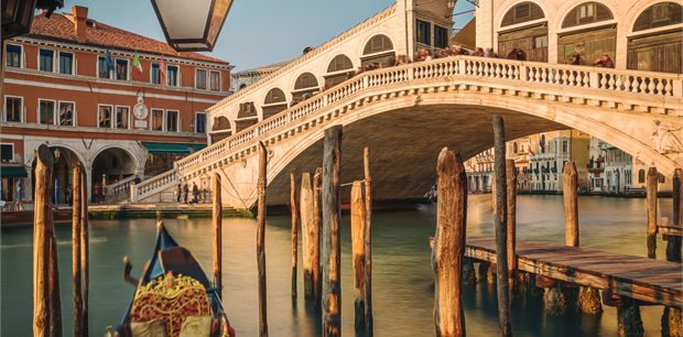 Trafalgar Tours | European Whirl