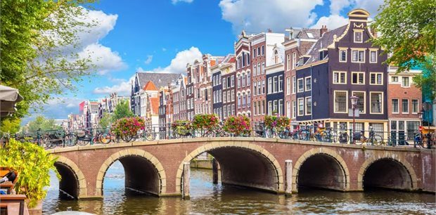 Travelmarvel | Colours of The Netherlands and Belgium