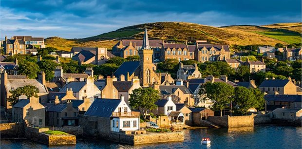 APT | Britain & Ireland Explorer APT | Britain & Ireland Explorer