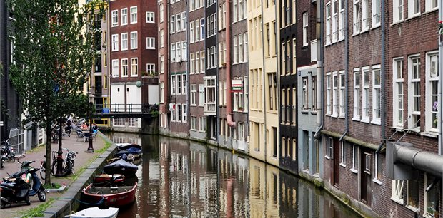 Amsterdam on Sale - Qatar Airways