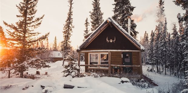 5 Day Aurora Viewing & Adventure At Blachford Lake Lodge