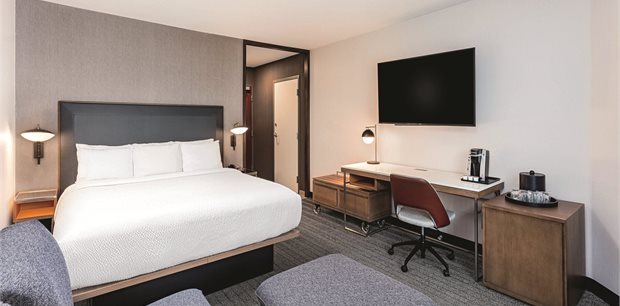 Courtyard Anaheim Resort Convention Center