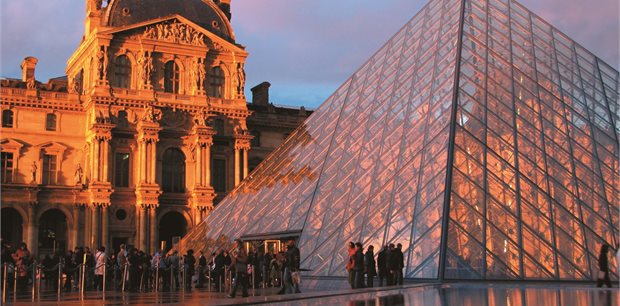 4 Night Iconic Paris