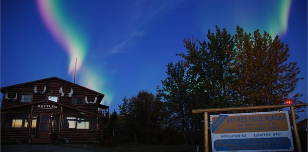 World Journeys | Aurora Rail Adventure & Bettles Lodge