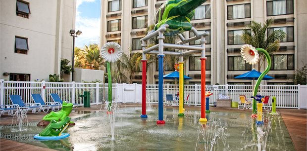 Holiday Inn Hotel & Suites Anaheim